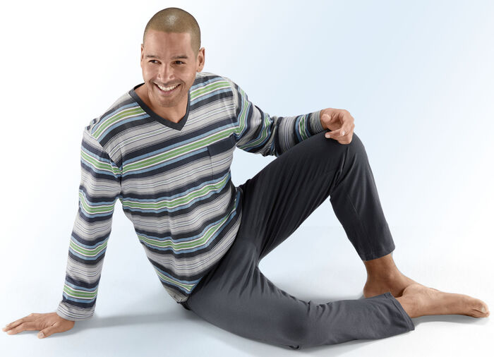 Set van twee pyjama's met V-hals en borstzakje 