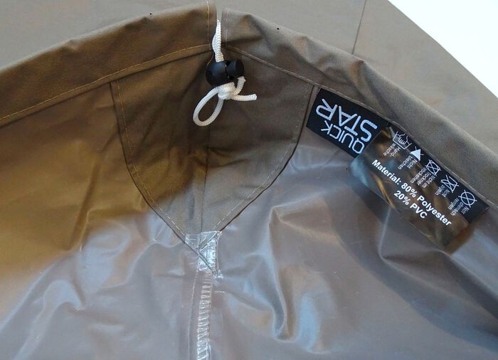 Beschermhoes als winterhoes voor hardtop paviljoen 