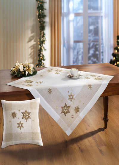 Feestelijke tafel- en kamerdecoratie 