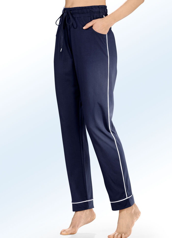 Set van twee slaap- en vrijetijdsbroeken met biezen en zakken 