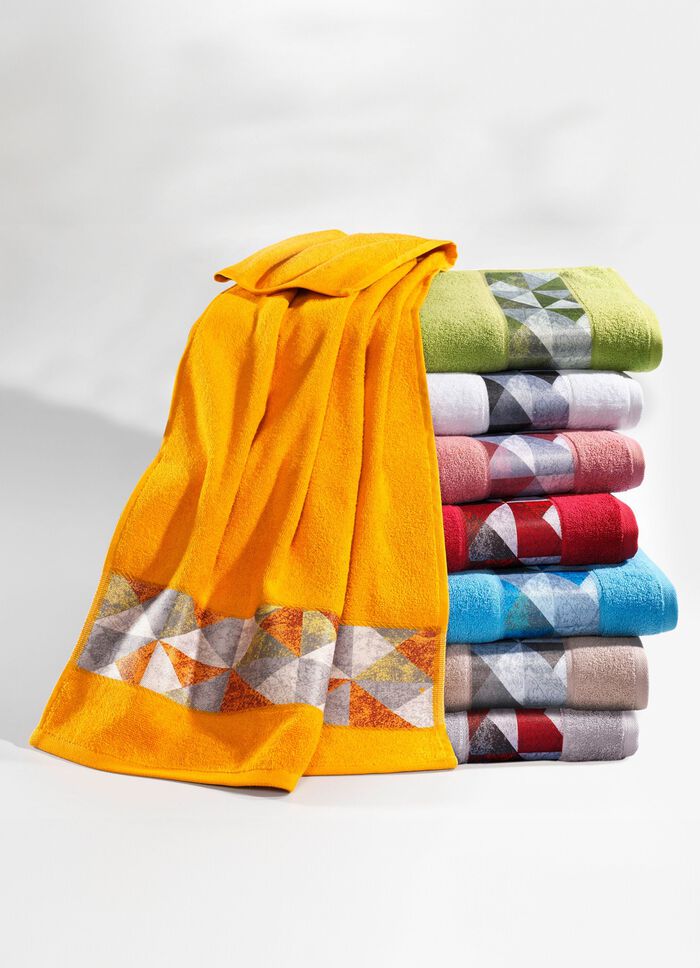 Chique badstofserie met bedrukte jacquardrand 