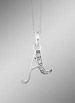 Witgouden letterhanger met diamanten 