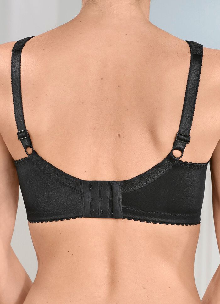 BH in het zwart 