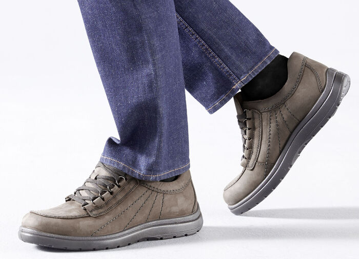 Veterschoenen met uitneembaar voetbed OLIJF