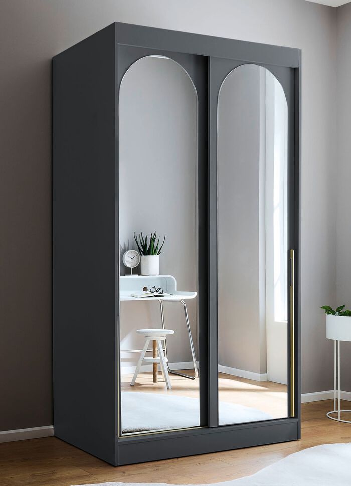 Moderne schuifdeurkast 