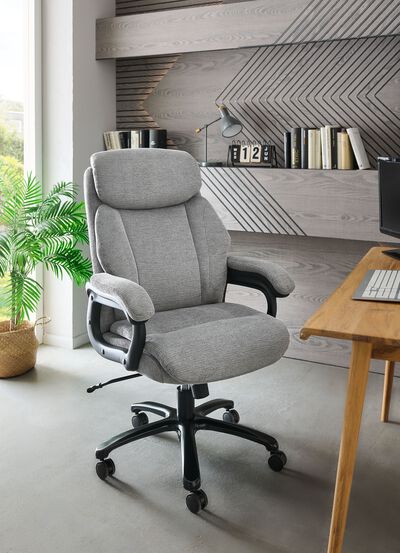 Komfortable Chefsessel mit Federkern 