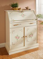 Deels massieve meubelserie met echt houtfineer 