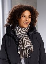 Sjaal met fantasieontwerp 