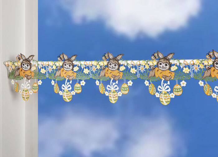 Paaldecoratie met grappige paashaasmotieven 