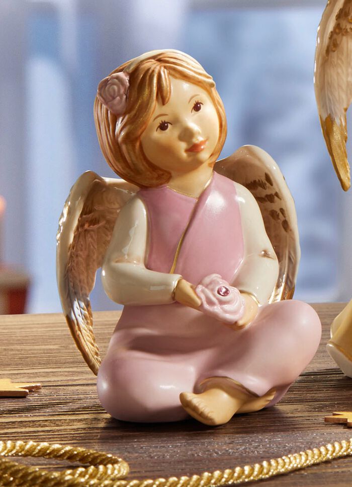 Betoverende beschermengelen gemaakt van fijn steengoed ROZE