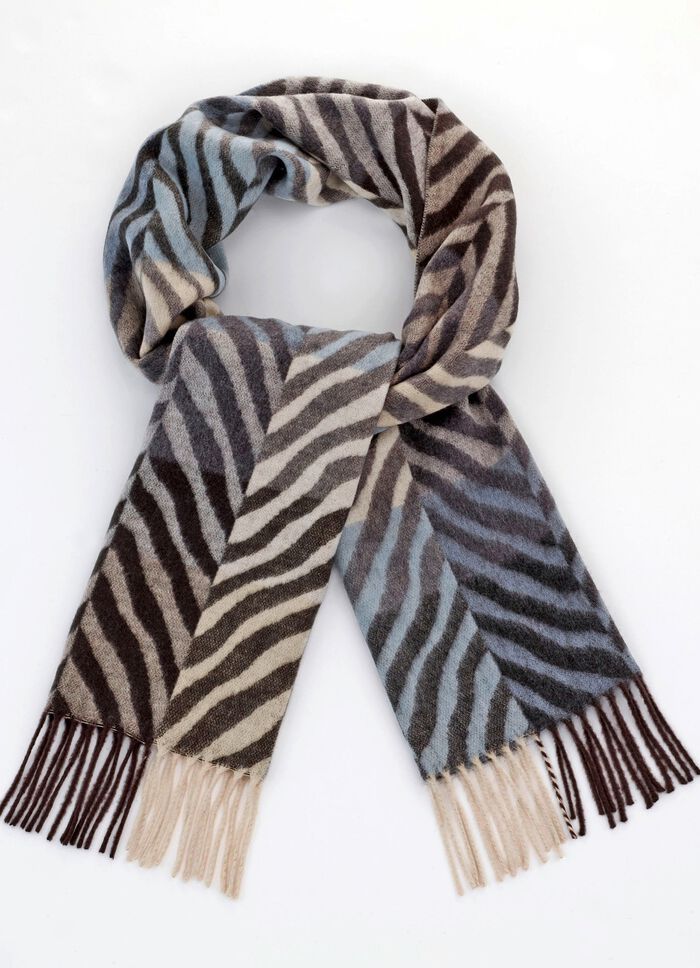 Sjaal met fantasieontwerp 