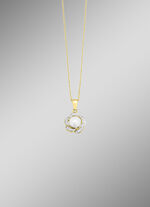 Kettinghanger met zoetwaterparels en diamanten 