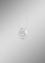 Opengewerkte hanger met 17 diamanten 