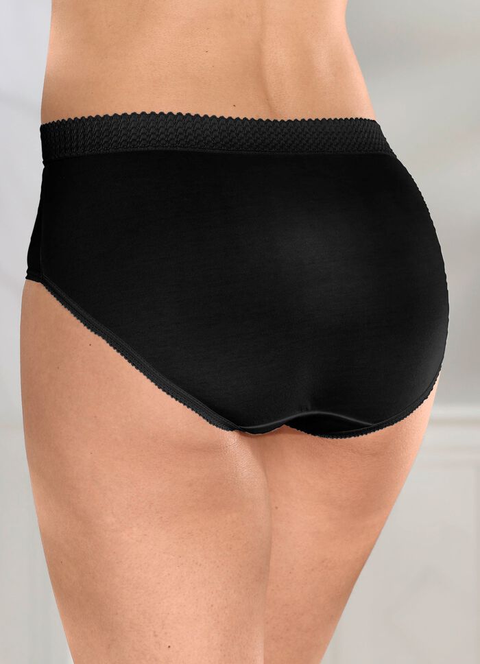 Zes stuks onderbroeken met elastische pijpjes 