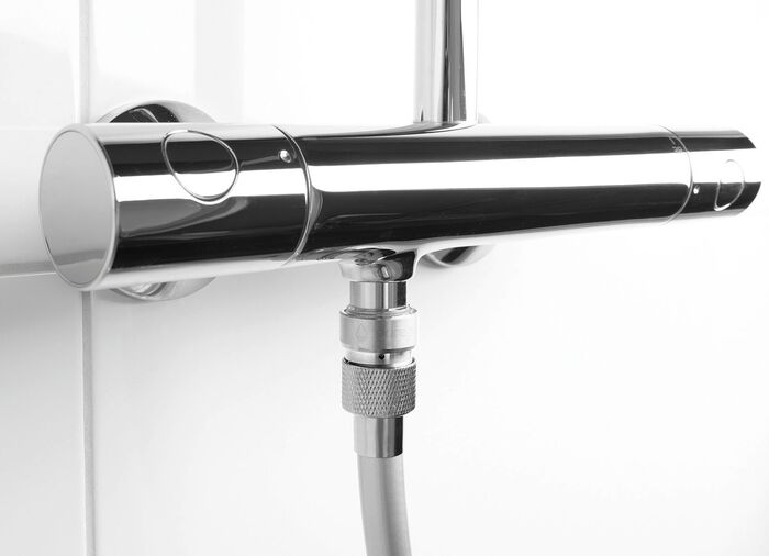 Waterbesparende douchekop en waterbespaarder 