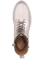 Enkellaarsjes met vetersluiting van Dragonfly BEIGE