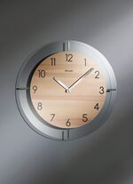 Hoogwaardige wandklok met draadloos uurwerk BEUKEN