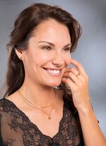 Damesring in hoogglans 