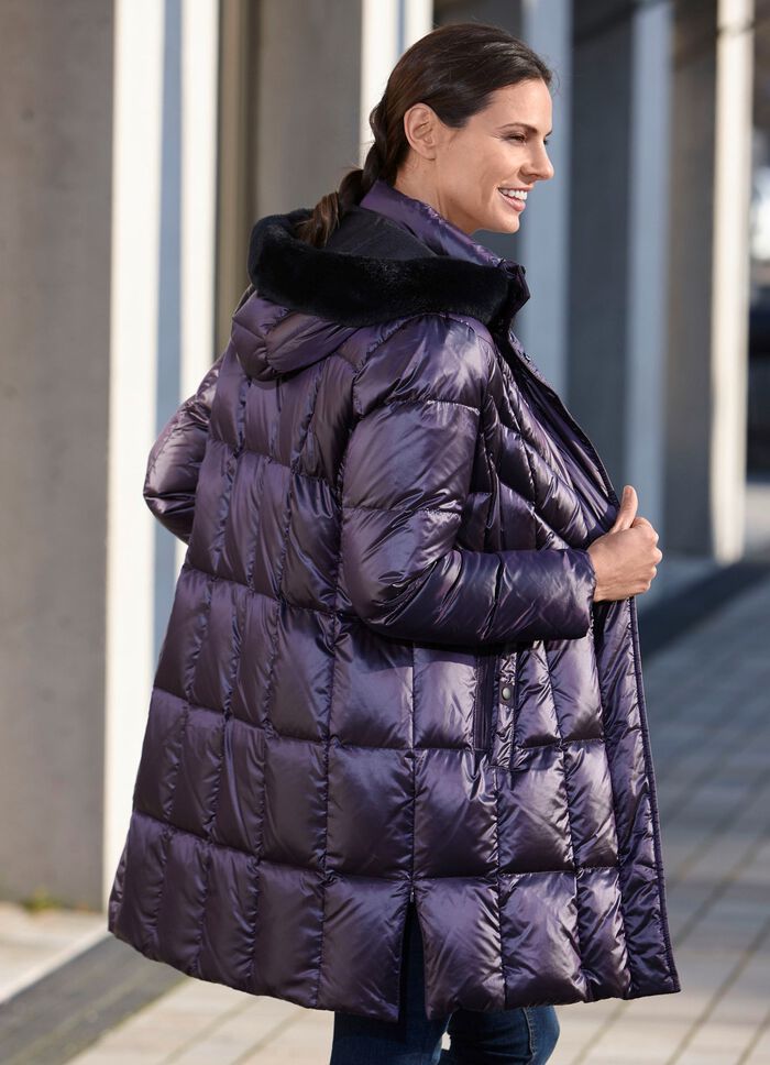 Korte donsjas ook in het zwart 