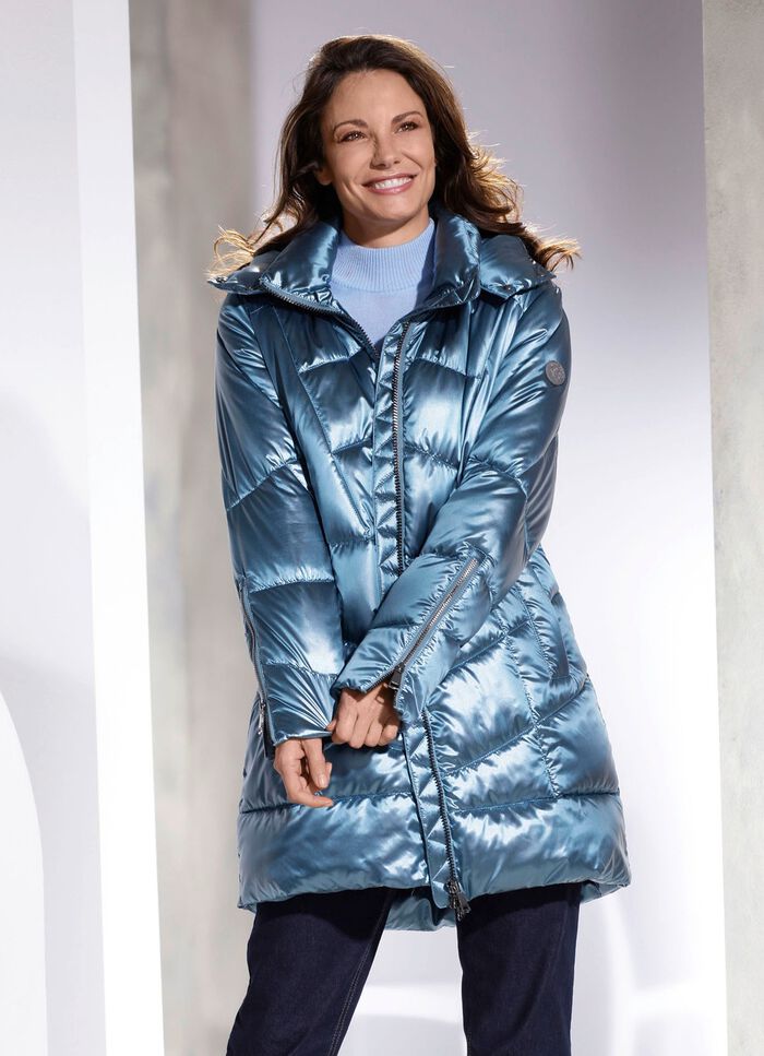 Functionele korte jas in trendy pufferstijl 