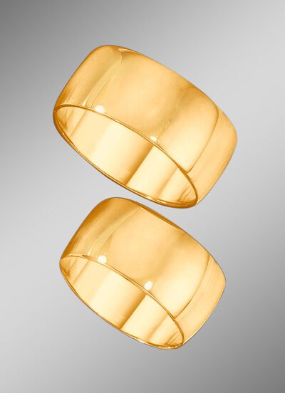 Licht gebogen trouwring in hoogglans 