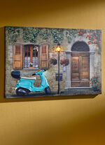 LED-muurschildering met metalen applicaties 