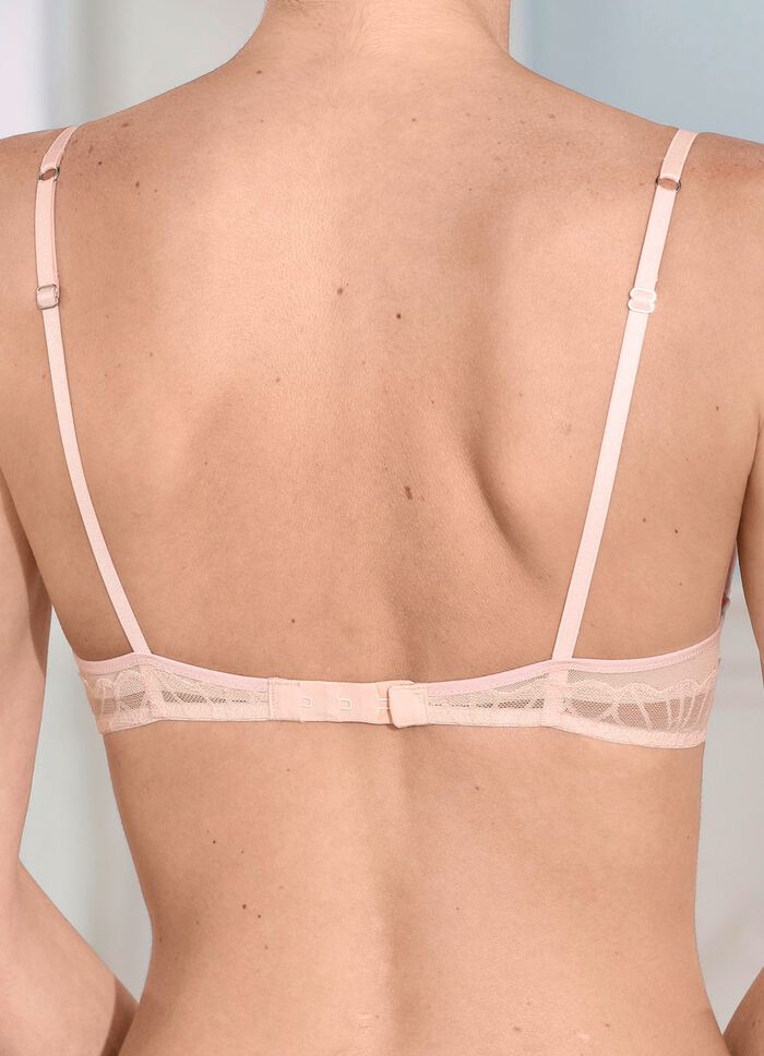 Triumph push-up beugelbeha van fijn elastisch kant 