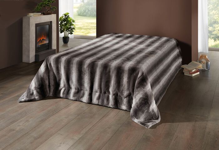 Sprei van pluizig imitatiebont 