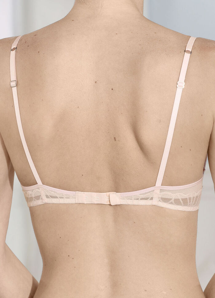 Triumph push-up beugelbeha van fijn elastisch kant 