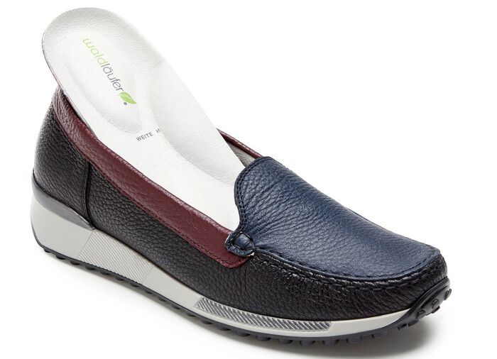 Waldl&auml;ufer mocassinpantoffels van elegant, zacht hertennappaleer ZWART-MEERK