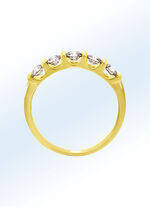 Damesring van goud met diamanten 