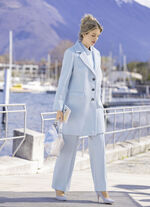 Korte jas met reverskraag LICHTBLAUW