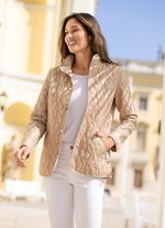 Jasje met decoratief borduurwerk 