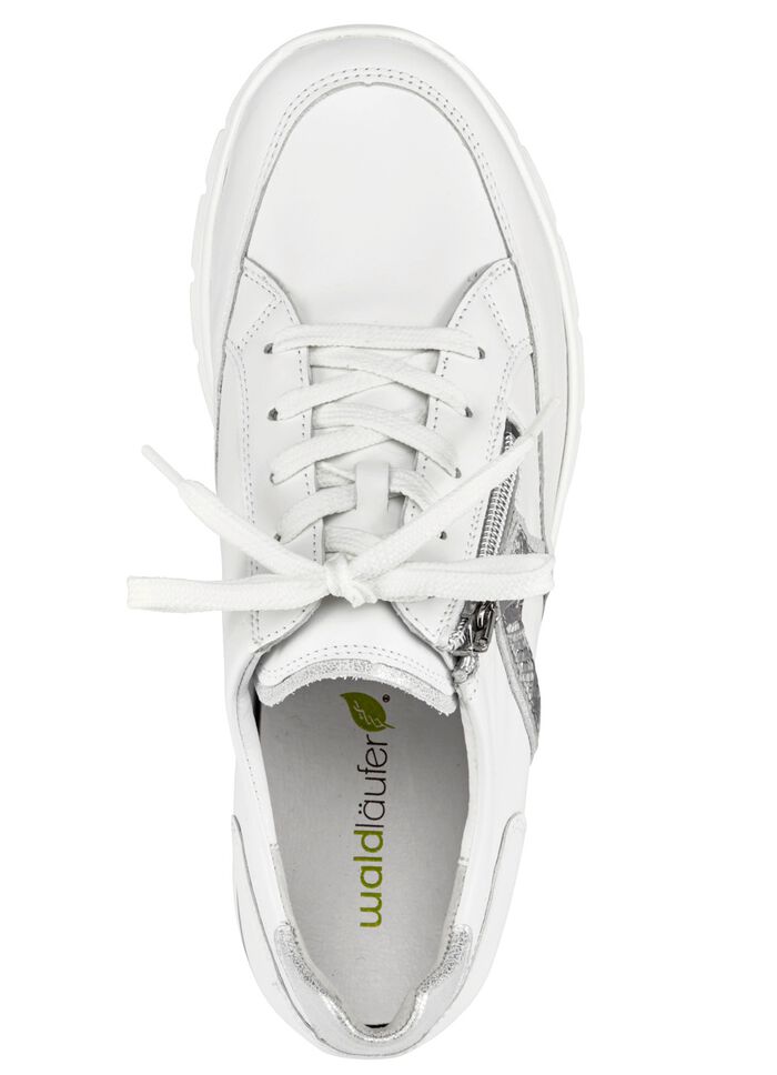 Waldl&auml;ufer veterschoen gemaakt van een interessante materiaalmix 