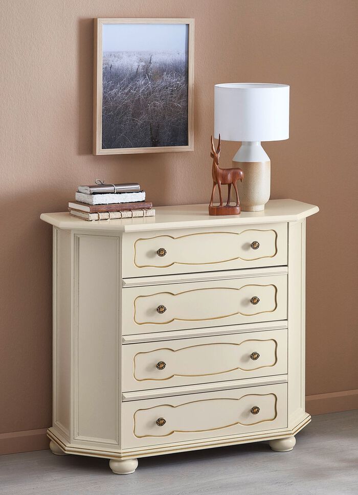 Italiaanse ladekastserie met rijke decoraties 