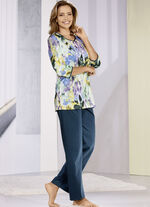 Cyb&egrave;le pyjama met lange broek en leuke inkjetprint 