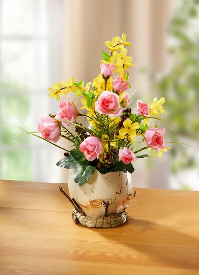 Arrangement met hyacinten en minirozen in een eierpot 