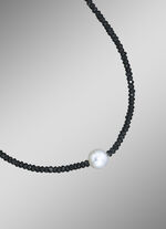 Modern collier met Akoya gekweekte parel 