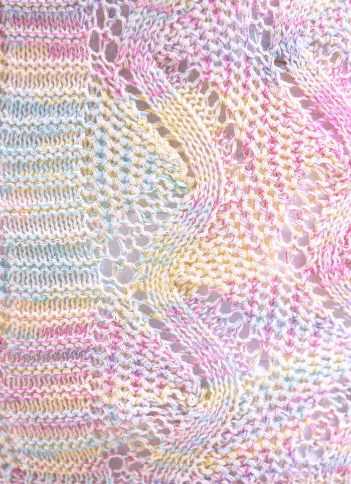 Trui in een hoogwaardig kleurverloop met subtiele glitters 