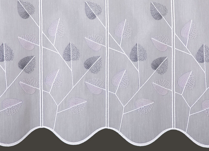 Fijn geborduurd klein raamgordijn 