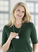 Echt zakhorloge met praktisch pillendoosje 