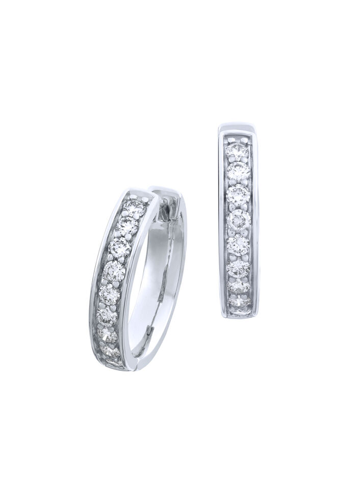 Creoolse oorbellen van platina, met loepzuivere briljanten 