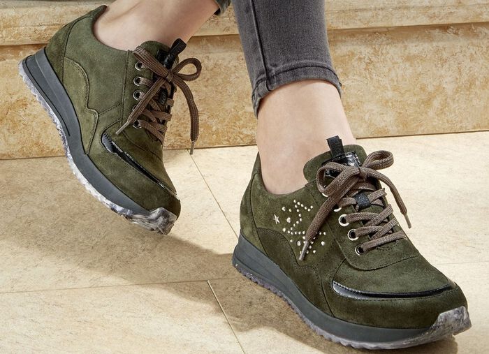 Waldl&auml;ufer veterschoen met trendy klinknageldecoratie KAKI