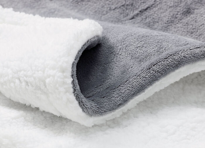 Promed elektrische deken KHP-2.3G voor koude dagen en nachten 