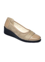 Ballerina in lak- en suèdelook CREME