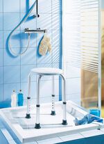 8-voudig in hoogte verstelbare douchekruk 