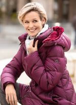 Korte jas met zigzagquilting 