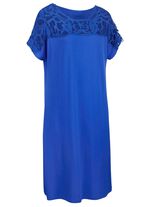 Laurina jurk met geborduurd kant 