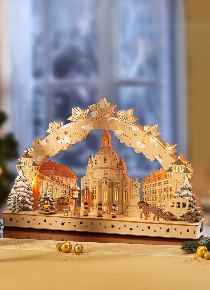 Op batterijen werkende kaarsenboog van hout 