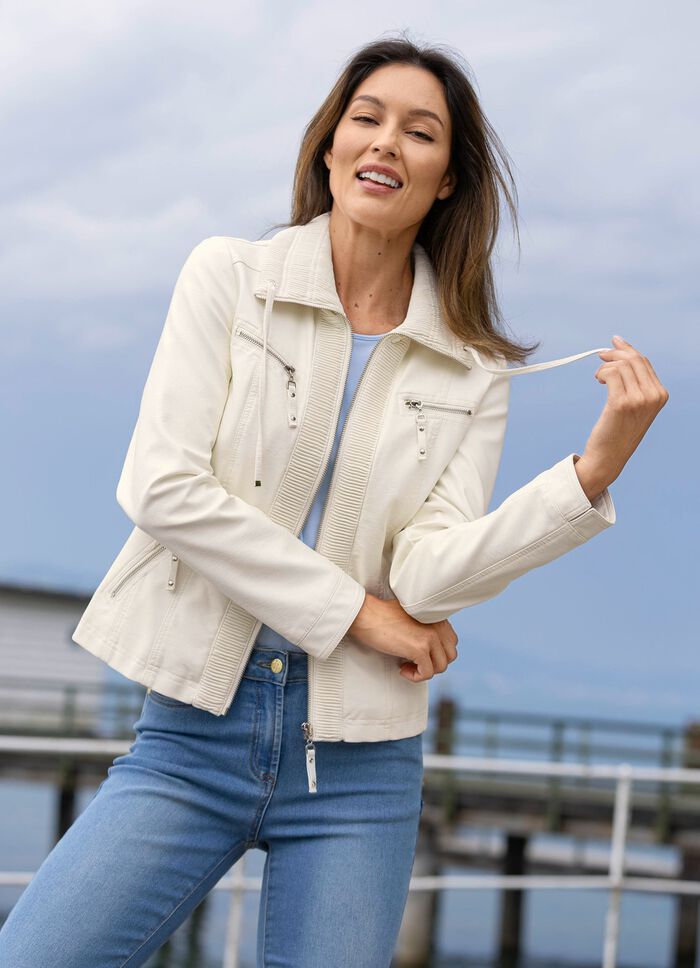 Kort jasje van imitatie nappaleer 